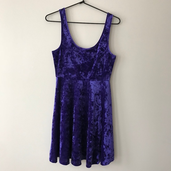 COPY - PACSUN Nollie crushed velvet babydoll dress - Picture 2 of 8